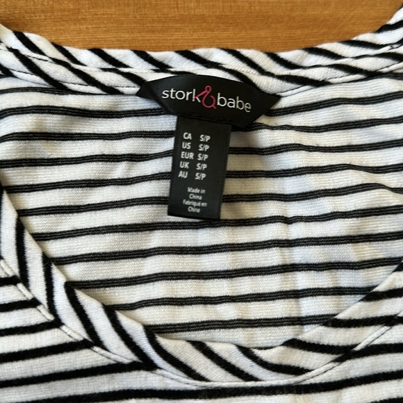 Stork & Babe Women’s Maternity Stripped Shirt Size Small - Picture 2 of 9